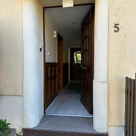 Bed & Breakfast Cosy House